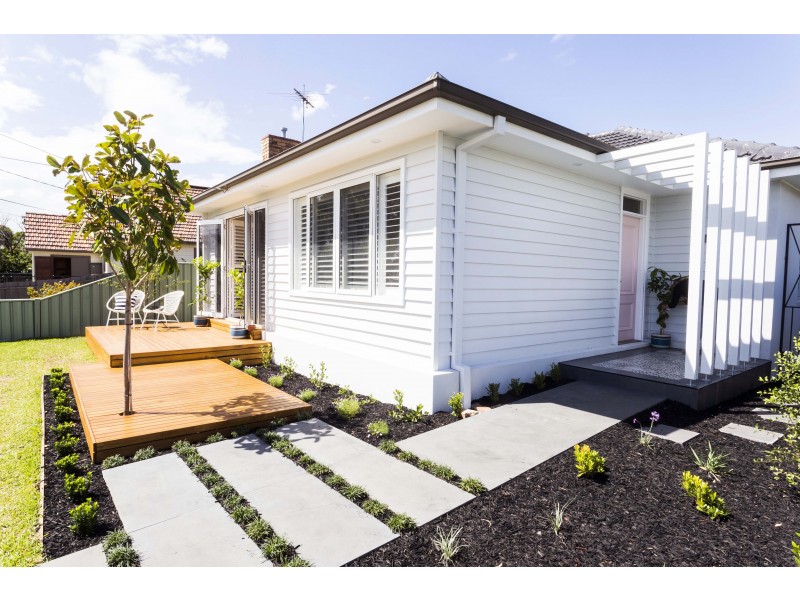 2 Roberts Street, Spotswood VIC 3015