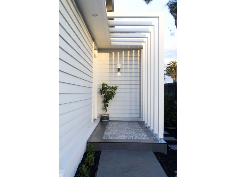 2 Roberts Street, Spotswood VIC 3015