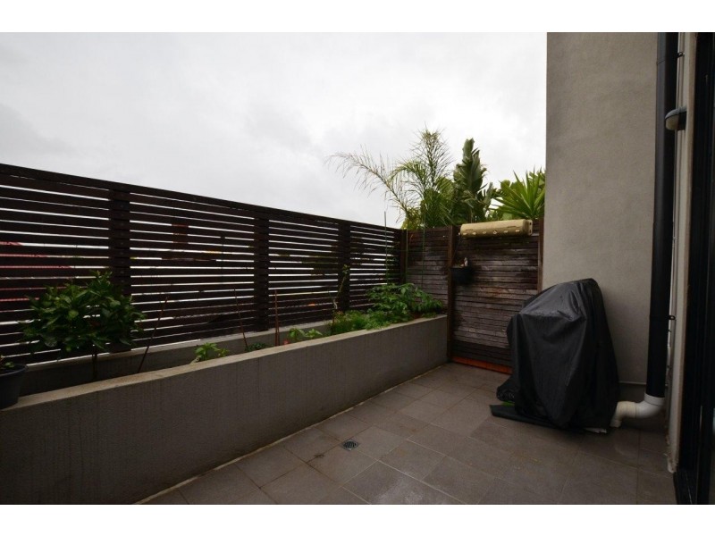 6/77 Victoria Street, Seddon VIC 3011