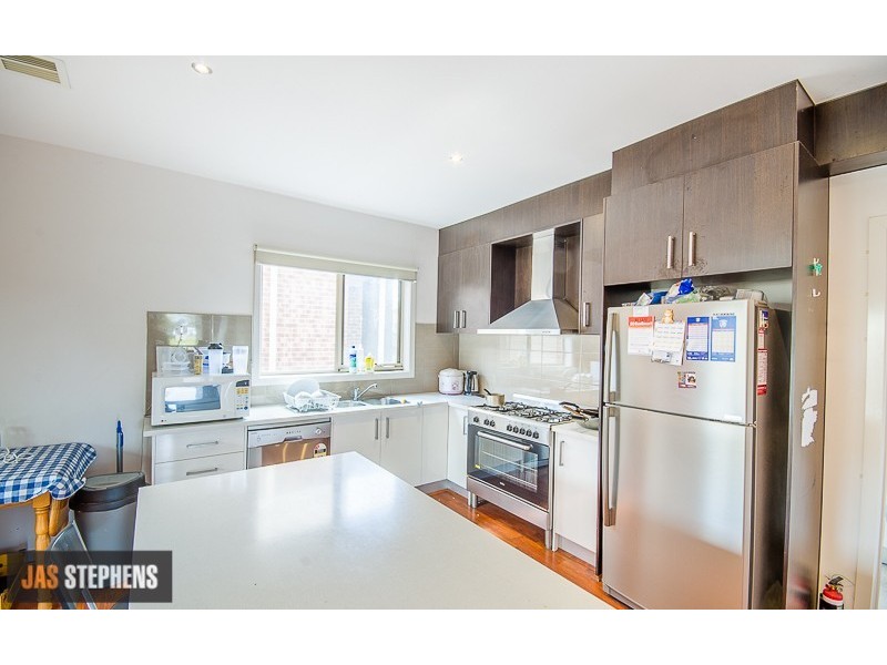 1/136 Churchill Avenue, Braybrook VIC 3019