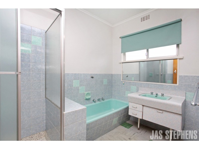 12 Randall Street, Maribyrnong VIC 3032