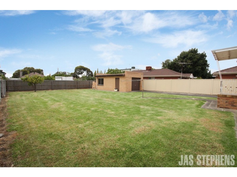 12 Randall Street, Maribyrnong VIC 3032