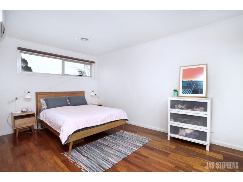 186 Charles Street, Seddon VIC 3011