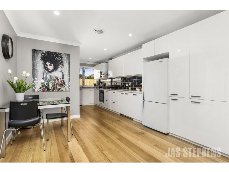 4/101 Blackshaws Road, Newport VIC 3015