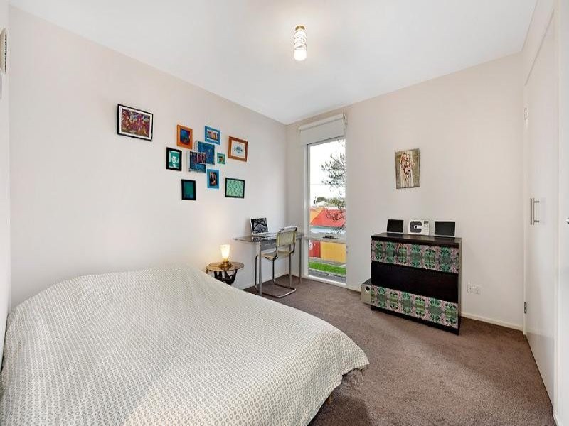 2B Monmouth Street, Newport VIC 3015