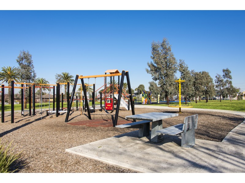 1B Carlyle Street, Maidstone VIC 3012