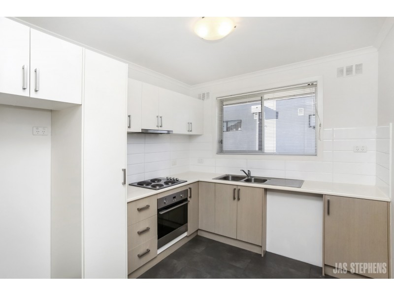 16/705 Barkly Street, West Footscray VIC 3012