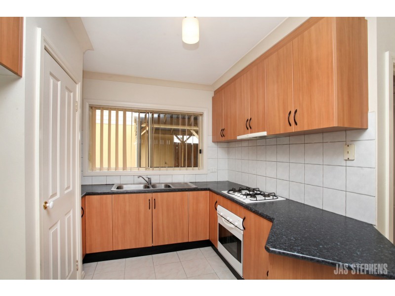 2/60 Kororoit Creek Road, Williamstown VIC 3016