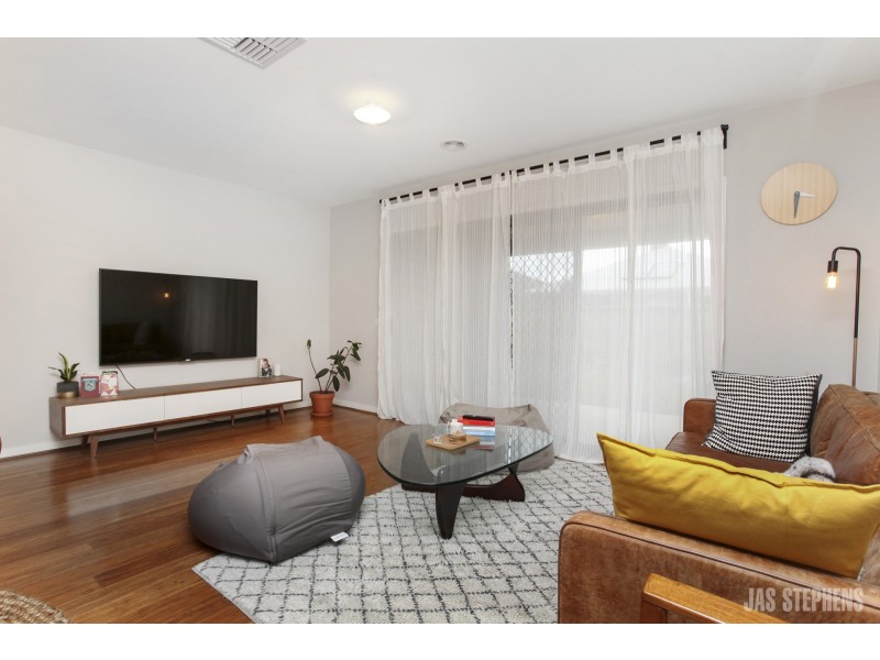 60 Granvia Circuit, Burnside VIC 3023