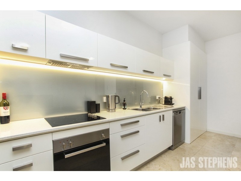 1/34 Sydenham Street, Seddon VIC 3011