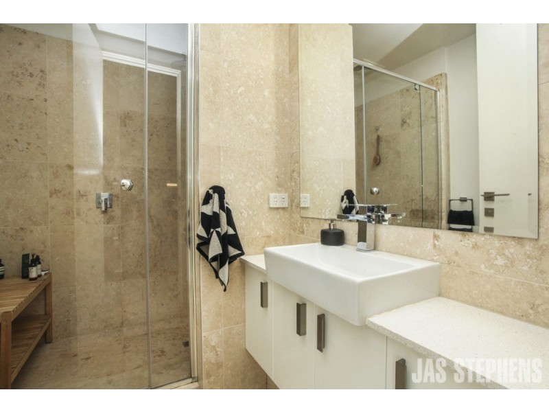 1/34 Sydenham Street, Seddon VIC 3011