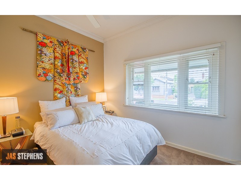 10 Norfolk Street, Maidstone VIC 3012