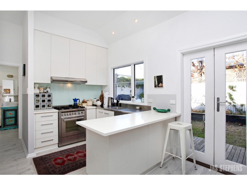 7 Thomson Street, Seddon VIC 3011