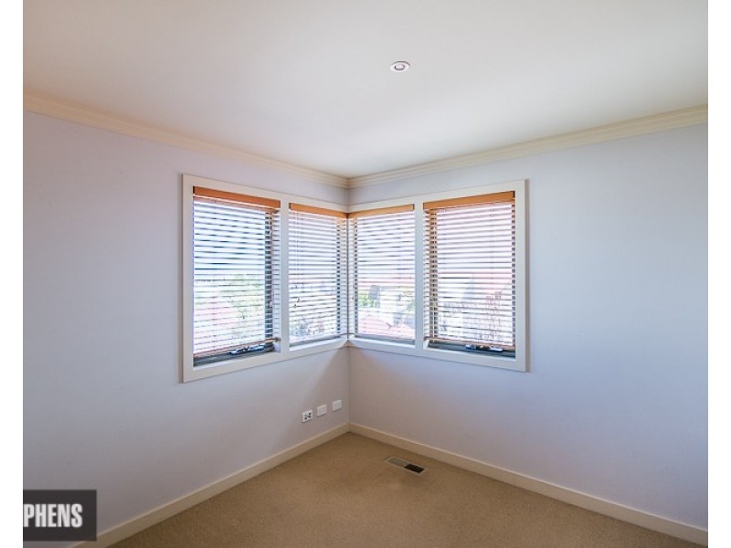 6 Stonehenge Mews, Williamstown VIC 3016