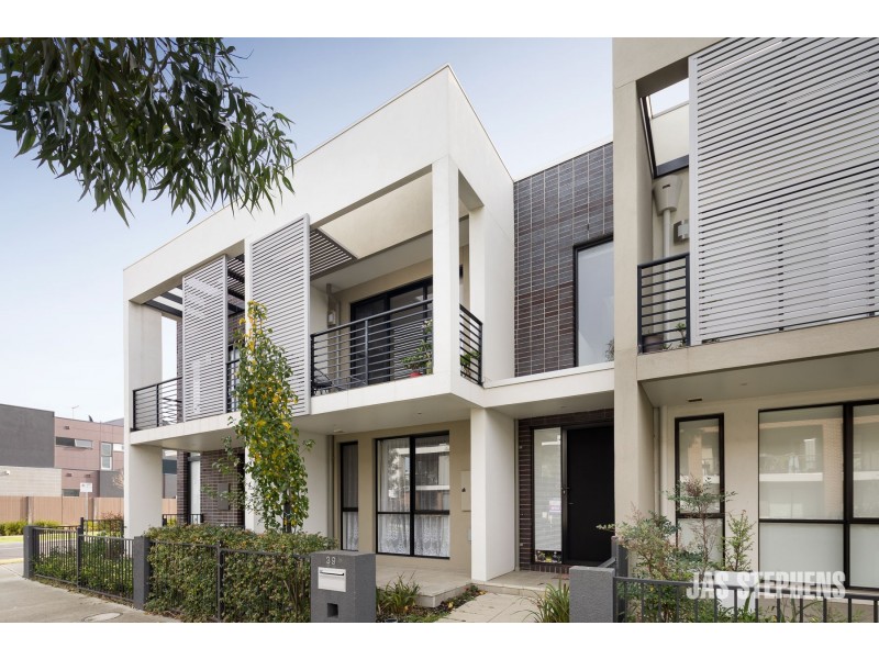 39 Beaurepaire Parade, Footscray VIC 3011