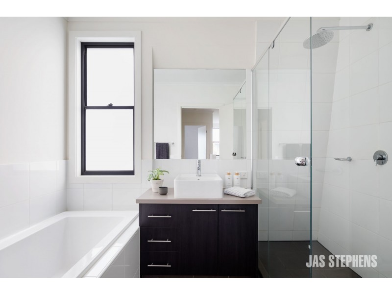 39 Beaurepaire Parade, Footscray VIC 3011