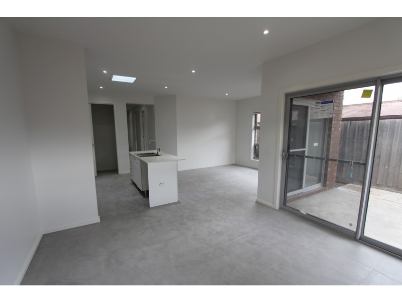 69 Fourth Avenue, Altona North VIC 3025