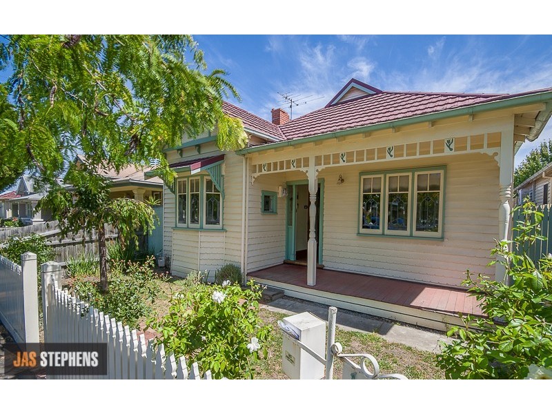 102 Empress Avenue, Kingsville VIC 3012