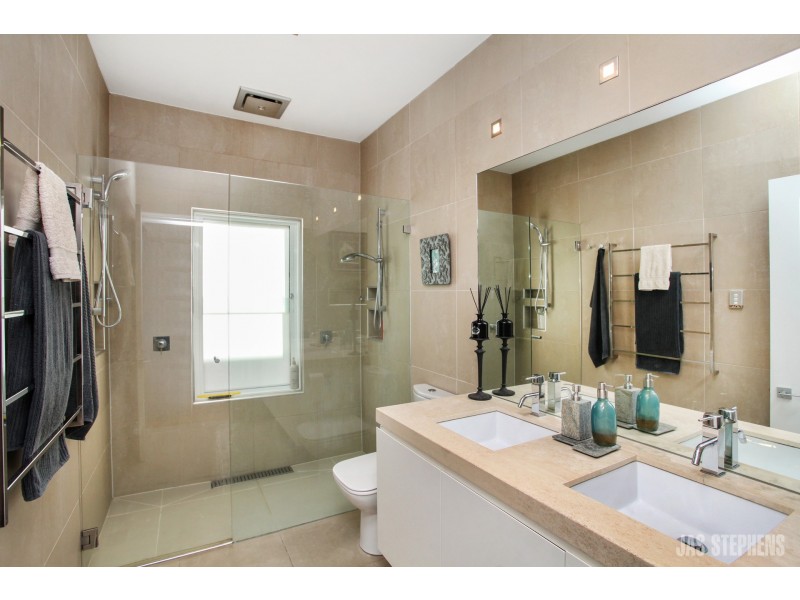 27 St Leonard’s Avenue, Yarraville VIC 3013