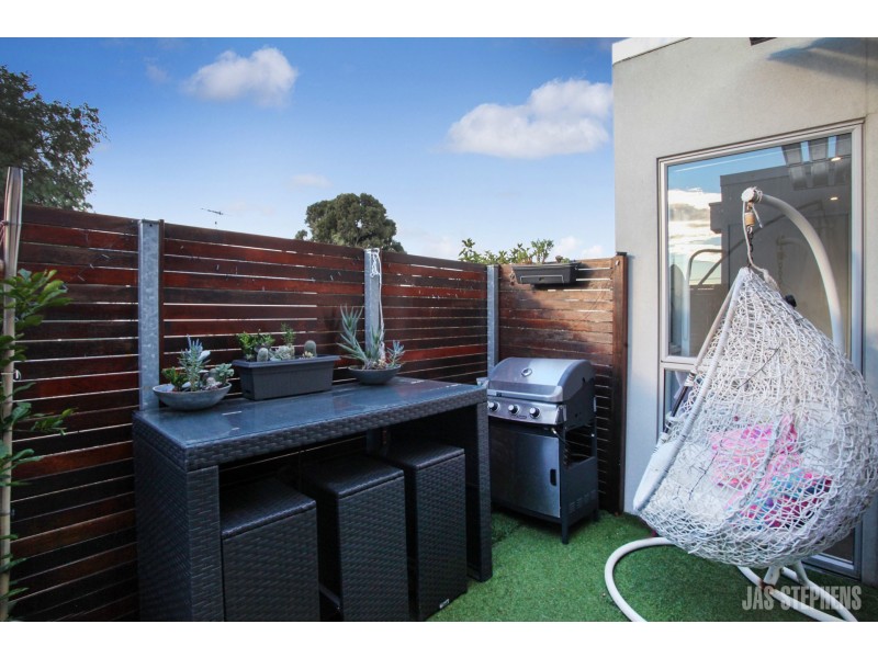 22/53 Whitehall Street, Footscray VIC 3011