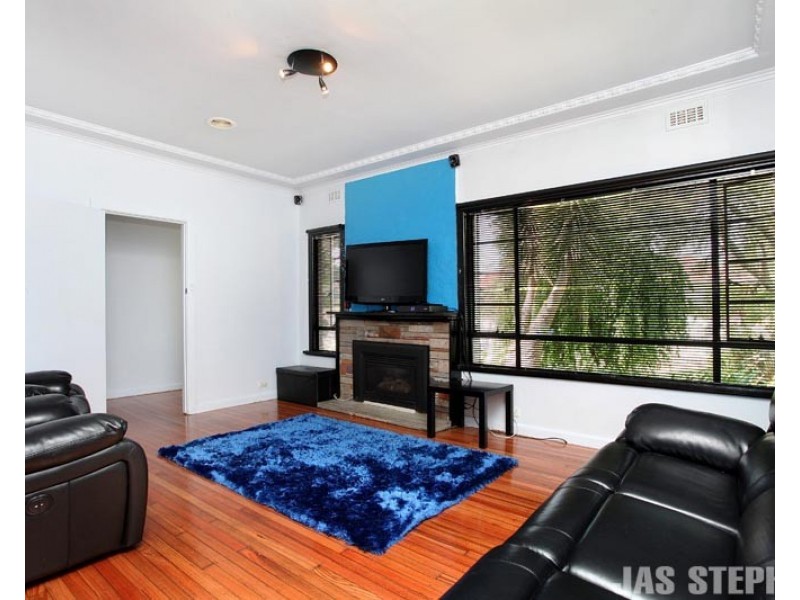 8 Abbott Street, Spotswood VIC 3015