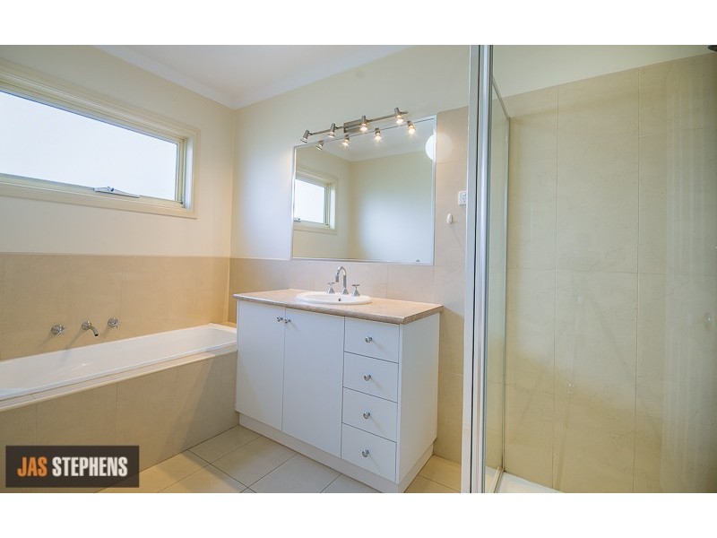 1/29 Commercial Street, Maidstone VIC 3012