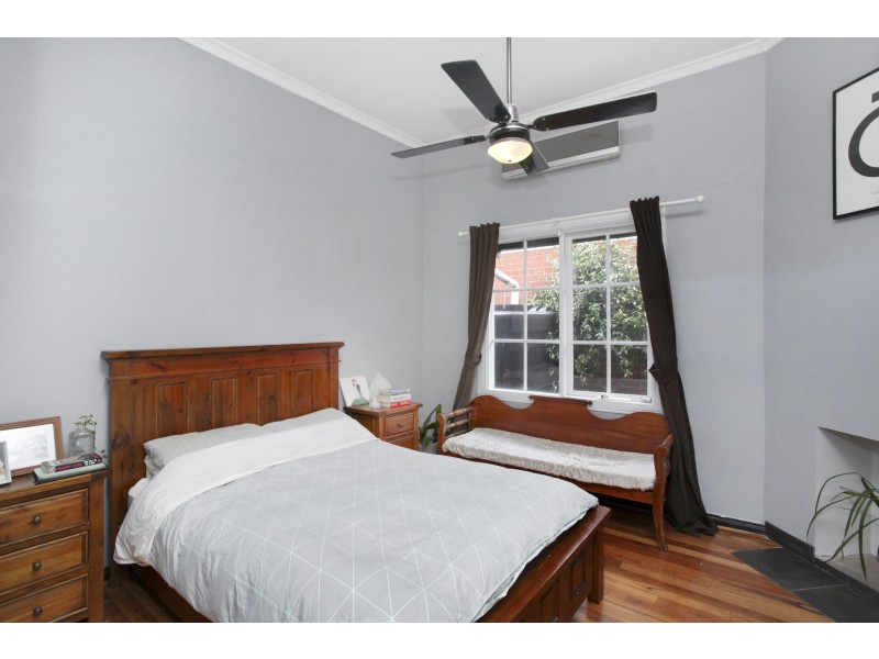 12 Sydenham Street, Seddon VIC 3011