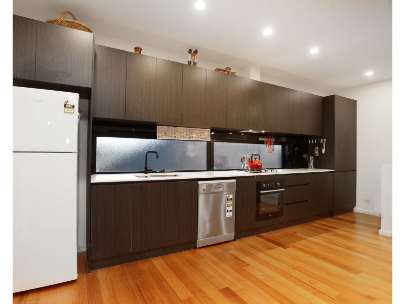 2B Ballard Street, Yarraville VIC 3013