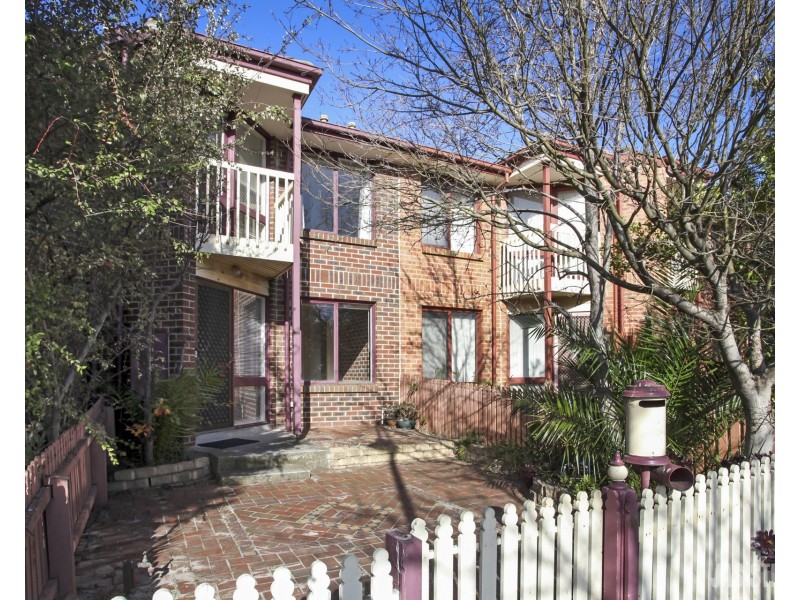 11 Secomb Place, Footscray VIC 3011