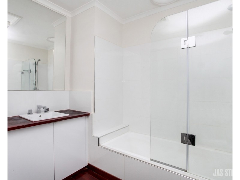 11 Secomb Place, Footscray VIC 3011