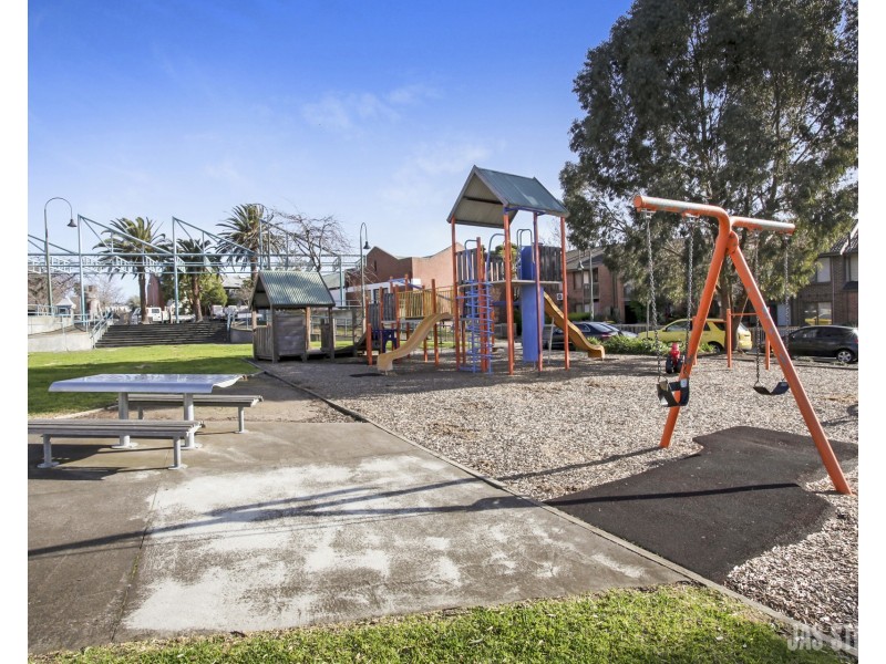 11 Secomb Place, Footscray VIC 3011