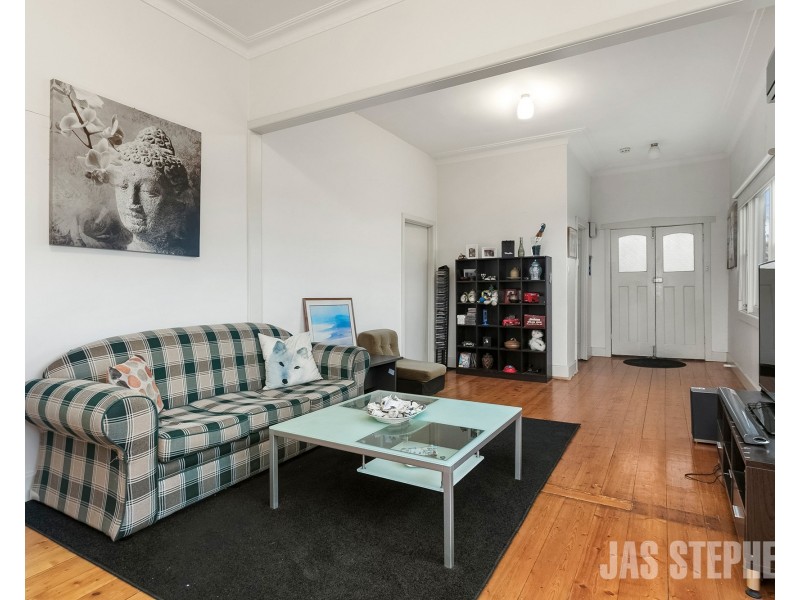 35 Robbs Road, West Footscray VIC 3012