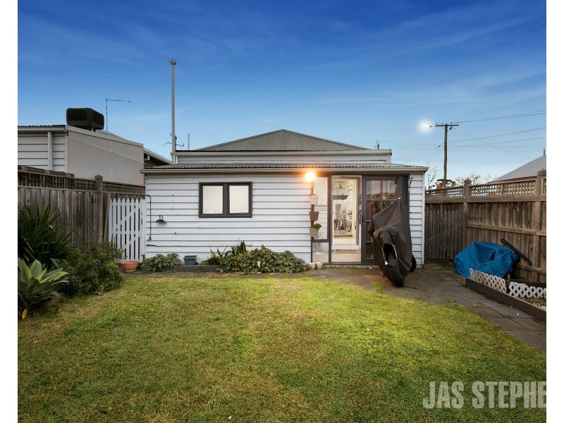 35 Robbs Road, West Footscray VIC 3012