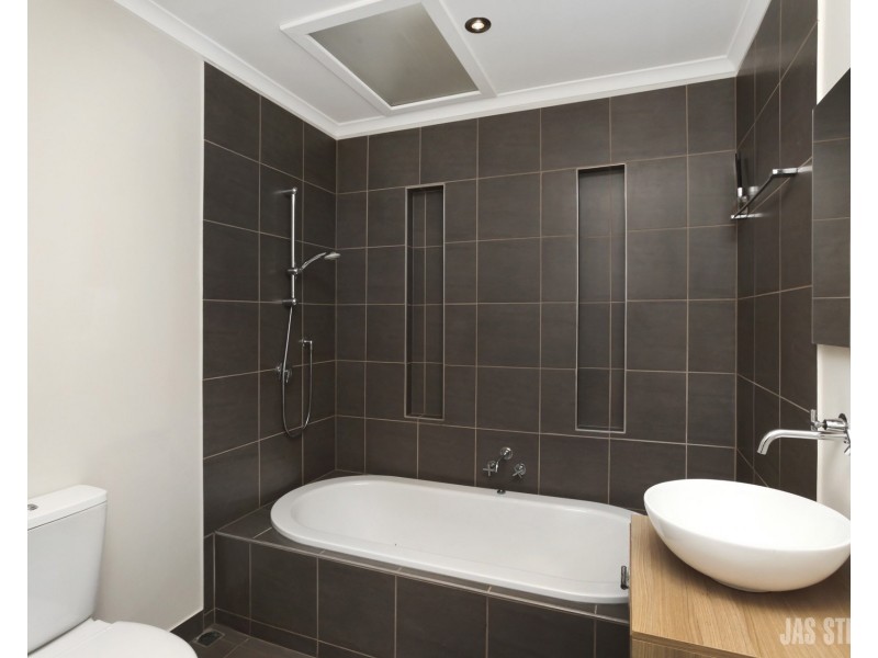 101 Fifth Avenue, Altona North VIC 3025