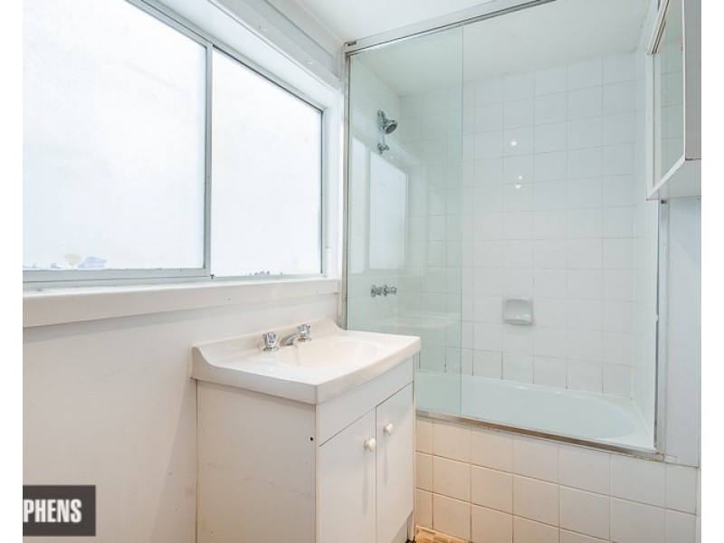 56 Walter Street, Seddon VIC 3011