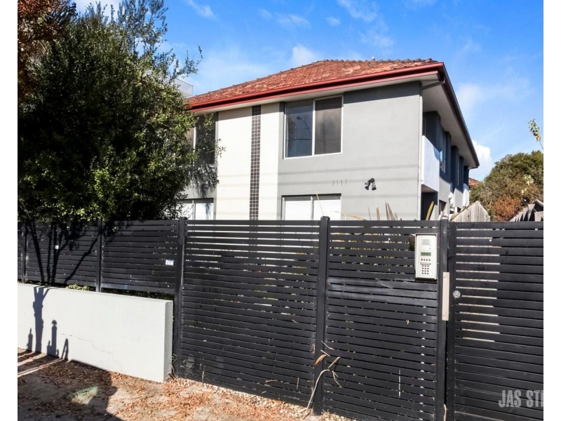 16/705 Barkly Street, Footscray VIC 3011