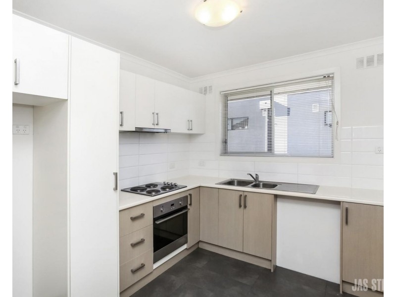 16/705 Barkly Street, Footscray VIC 3011