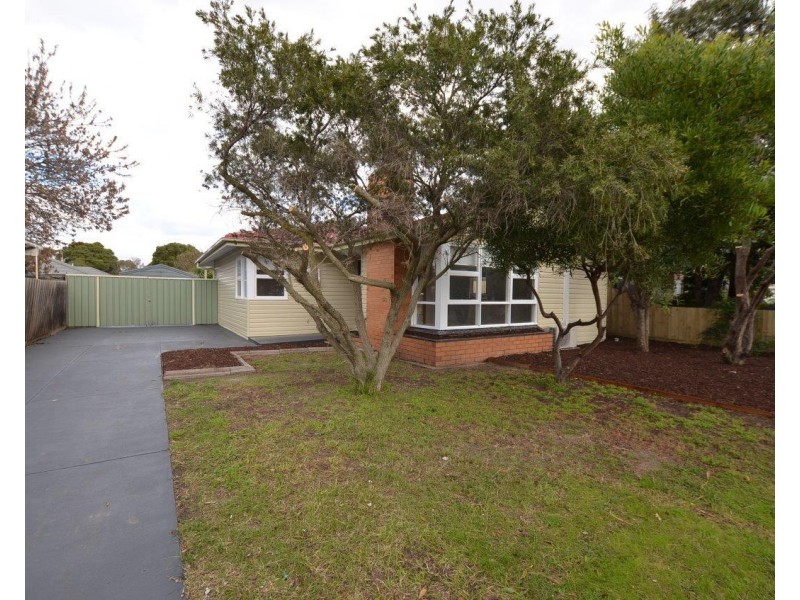 13 Spears Court, Altona VIC 3018