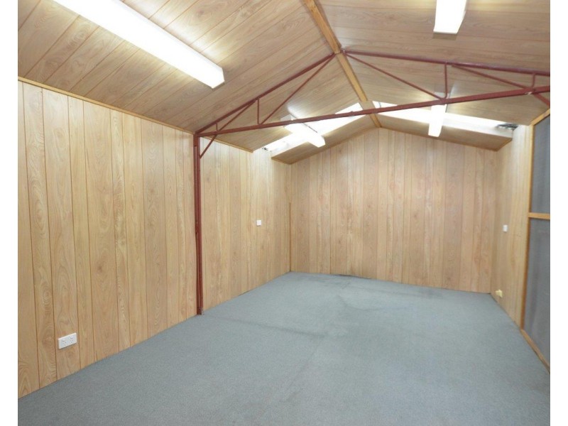 13 Spears Court, Altona VIC 3018