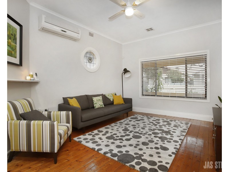 139 Coronation Street, Kingsville VIC 3012