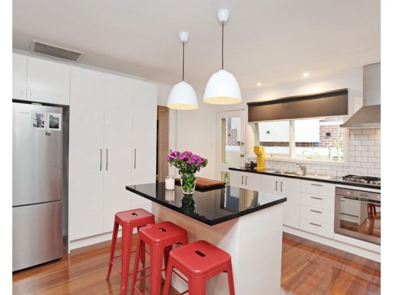 8/353 Geelong Road, Kingsville VIC 3012