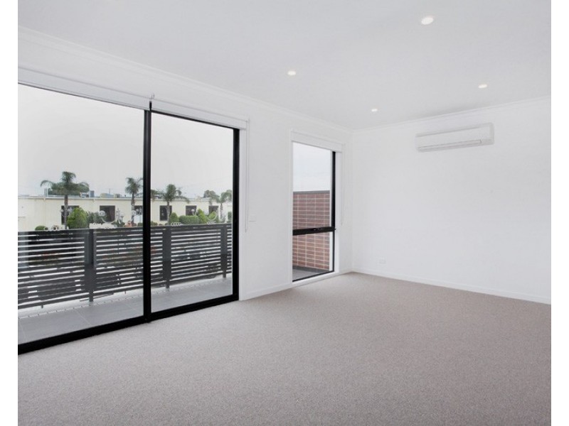 51 Hewitt Avenue, Footscray VIC 3011