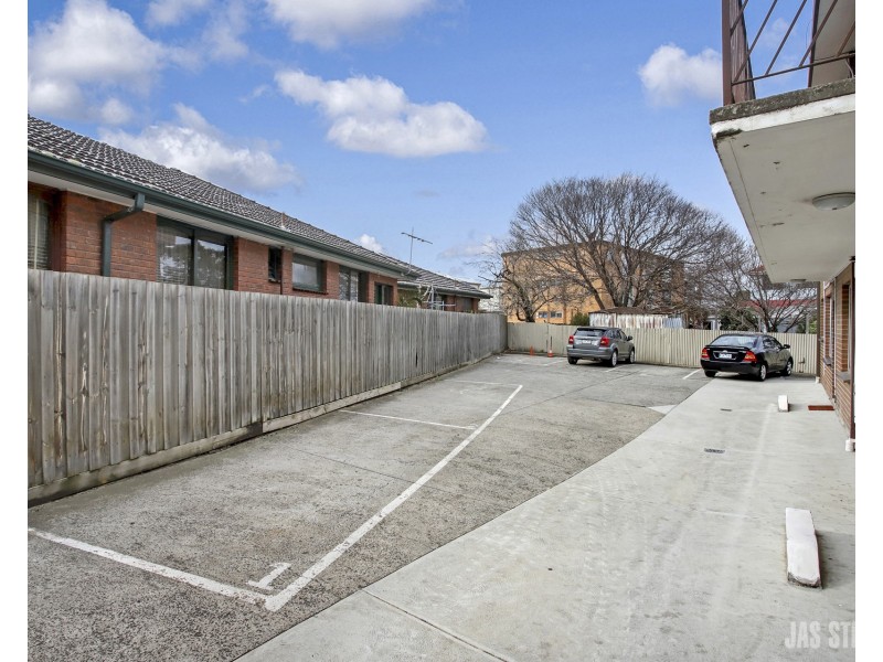 1/6 Hatfield Court, West Footscray VIC 3012