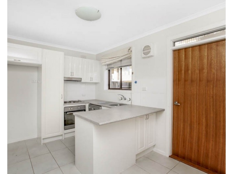 1/707 Barkly Street, West Footscray VIC 3012