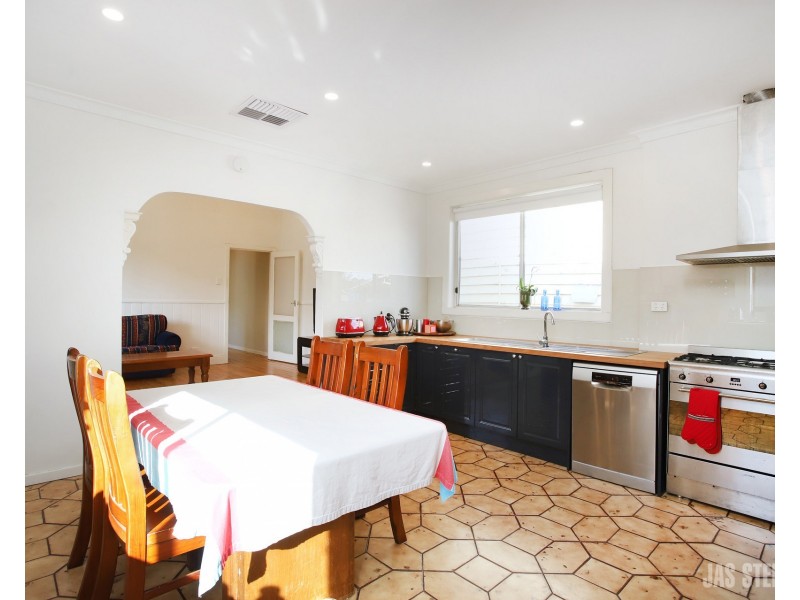 61 Bowen Street, Moonee Ponds VIC 3039