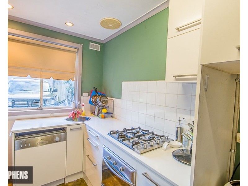 2 Windsor Street, Footscray VIC 3011