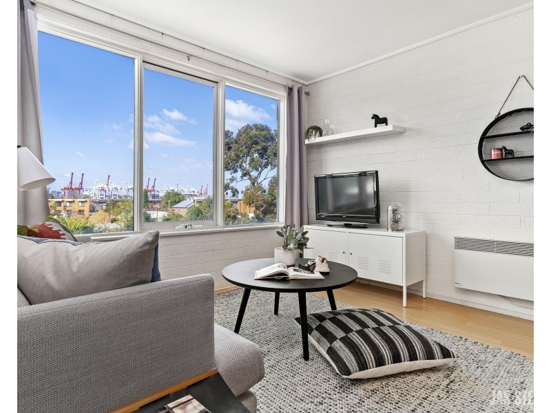 11/41 Hyde Street, Footscray VIC 3011
