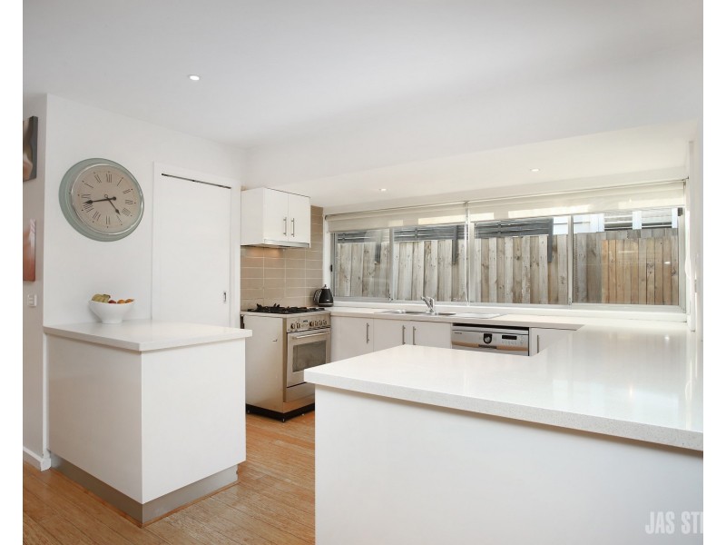 20 Empress Avenue, Kingsville VIC 3012