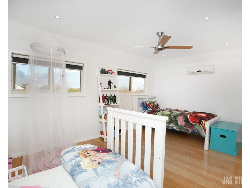 20 Empress Avenue, Kingsville VIC 3012