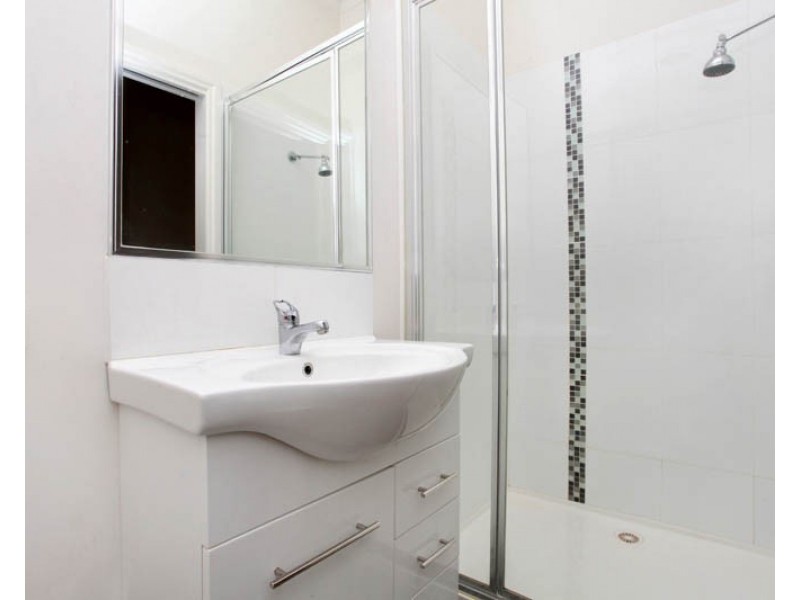 61 Chirnside Street, Kingsville VIC 3012